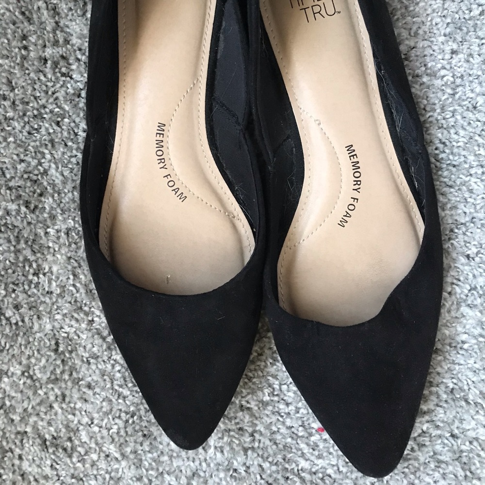 Pointed-Toe Flats